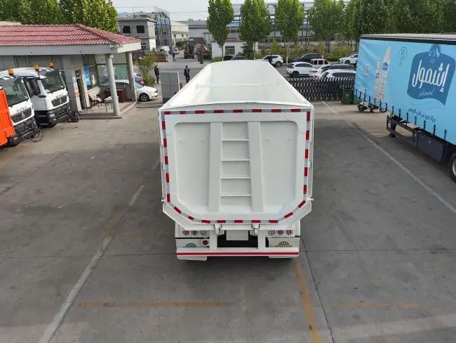 U-shaped-dump-box