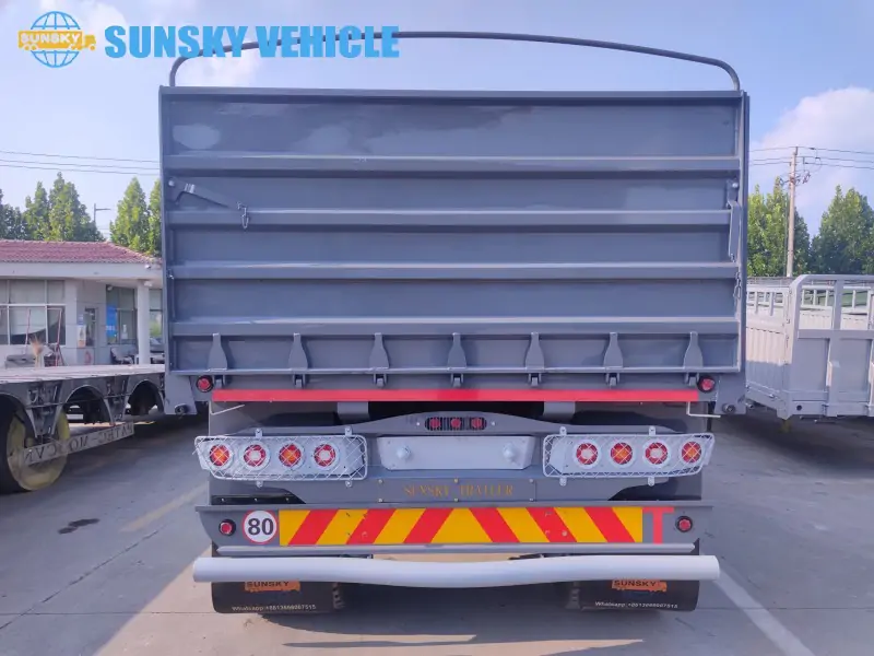 open side trailer tail structure
