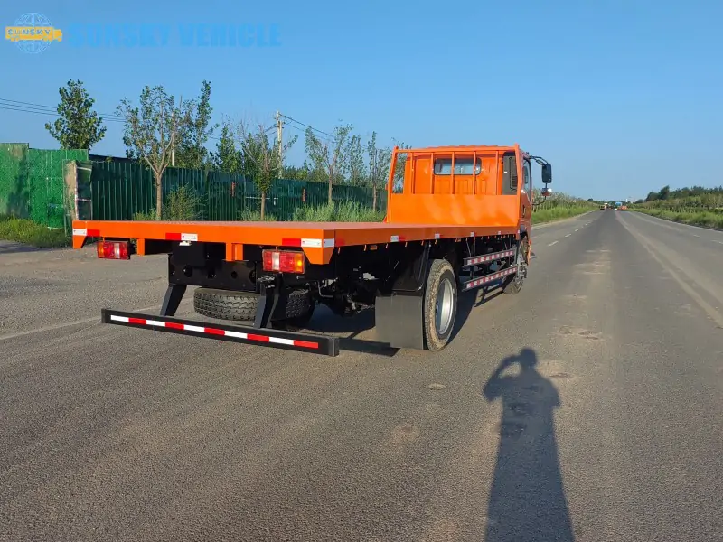 Flatbed-Truck