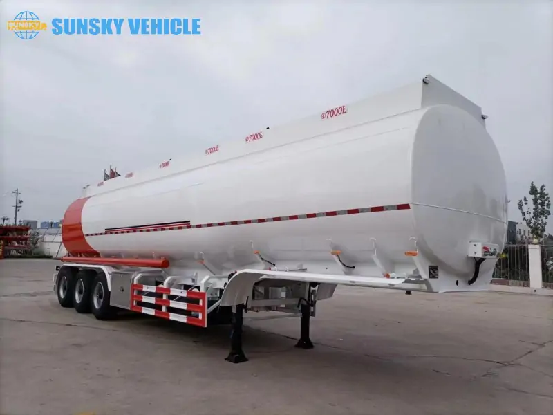 Fuel-Tanker