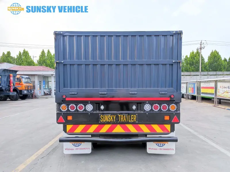 4-Axle-Pulling-Trailer-with-Side-Board-tail-structure