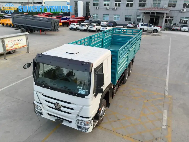 HOWO 400HP 6×4 CARGO TRUCK