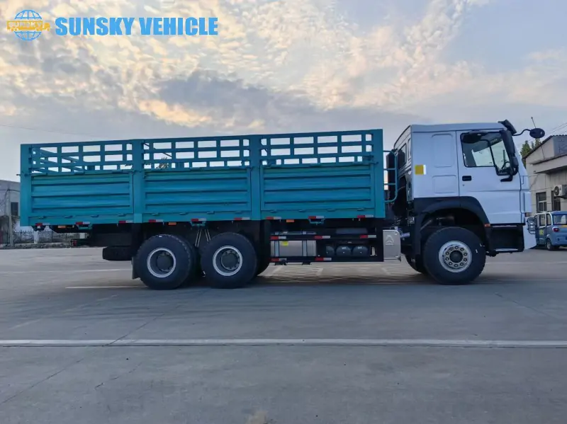 HOWO 400HP 6×4 CARGO TRUCK